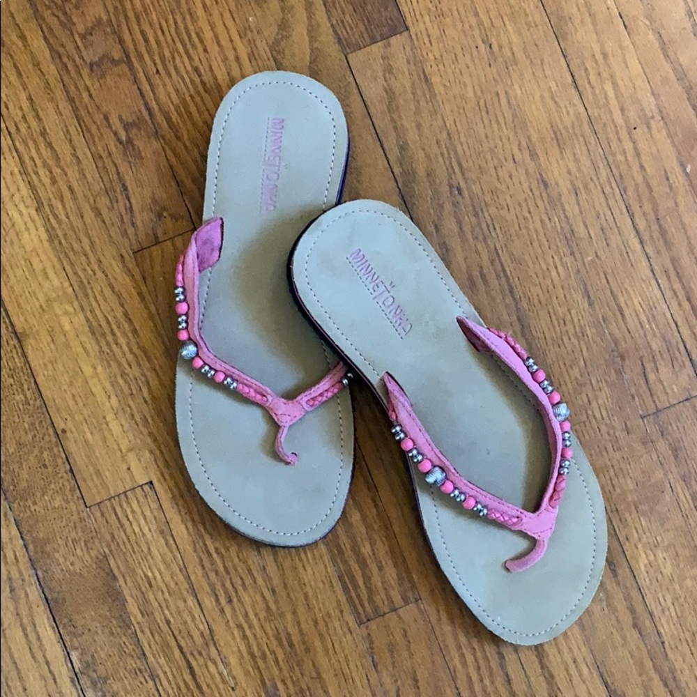 NWOT Minnetonka Sandals 💞